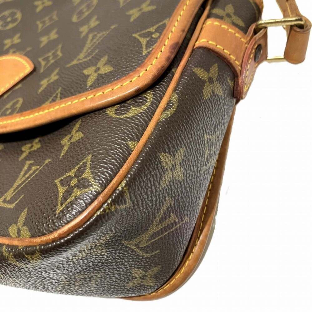 LOUIS VUITTON Brown Monogram Canvas Shoulder Bag - Picture 7 of 9
